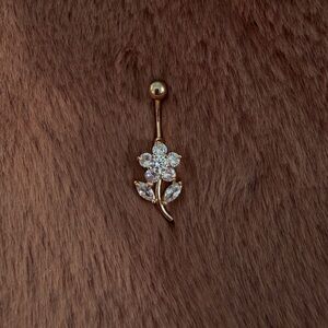 🌼gold flower rhinestone belly ring🌼